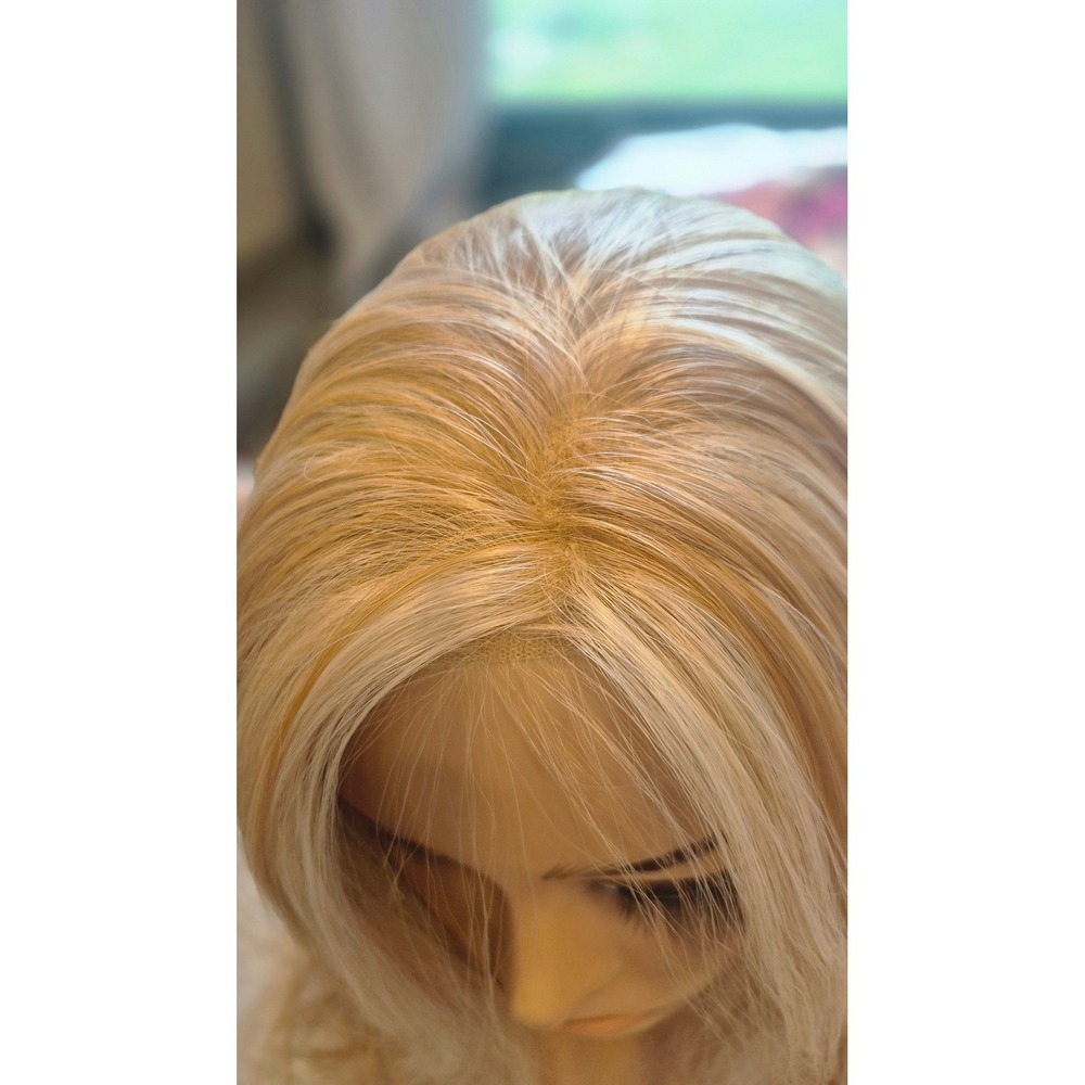 Chelsey Smith Strawberry Fields Petite Lace Front Wig Blonde Mix Synthetic - Picture 7 of 13